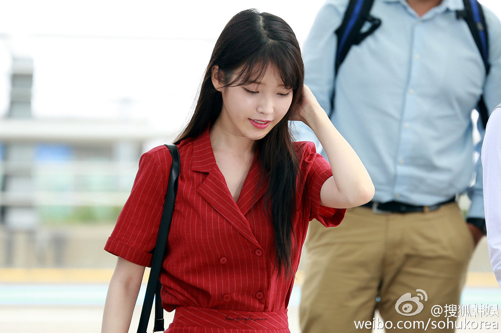 공항에서 아이유 | 인스티즈