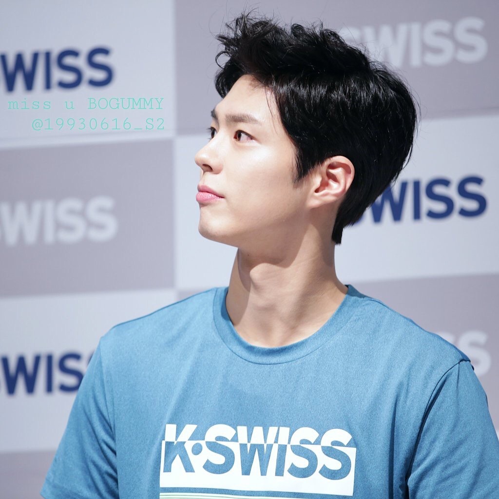 이상한 선글라스 쓴 박보검 | 인스티즈