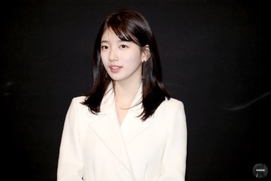 수지는 사랑입니다 gif | 인스티즈