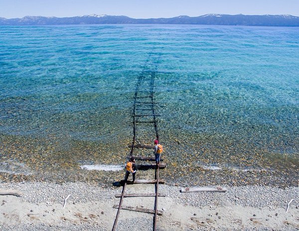 센과 치히로의 행방불명을 떠올리게 하는 실제 호수 사진.jpg | 인스티즈