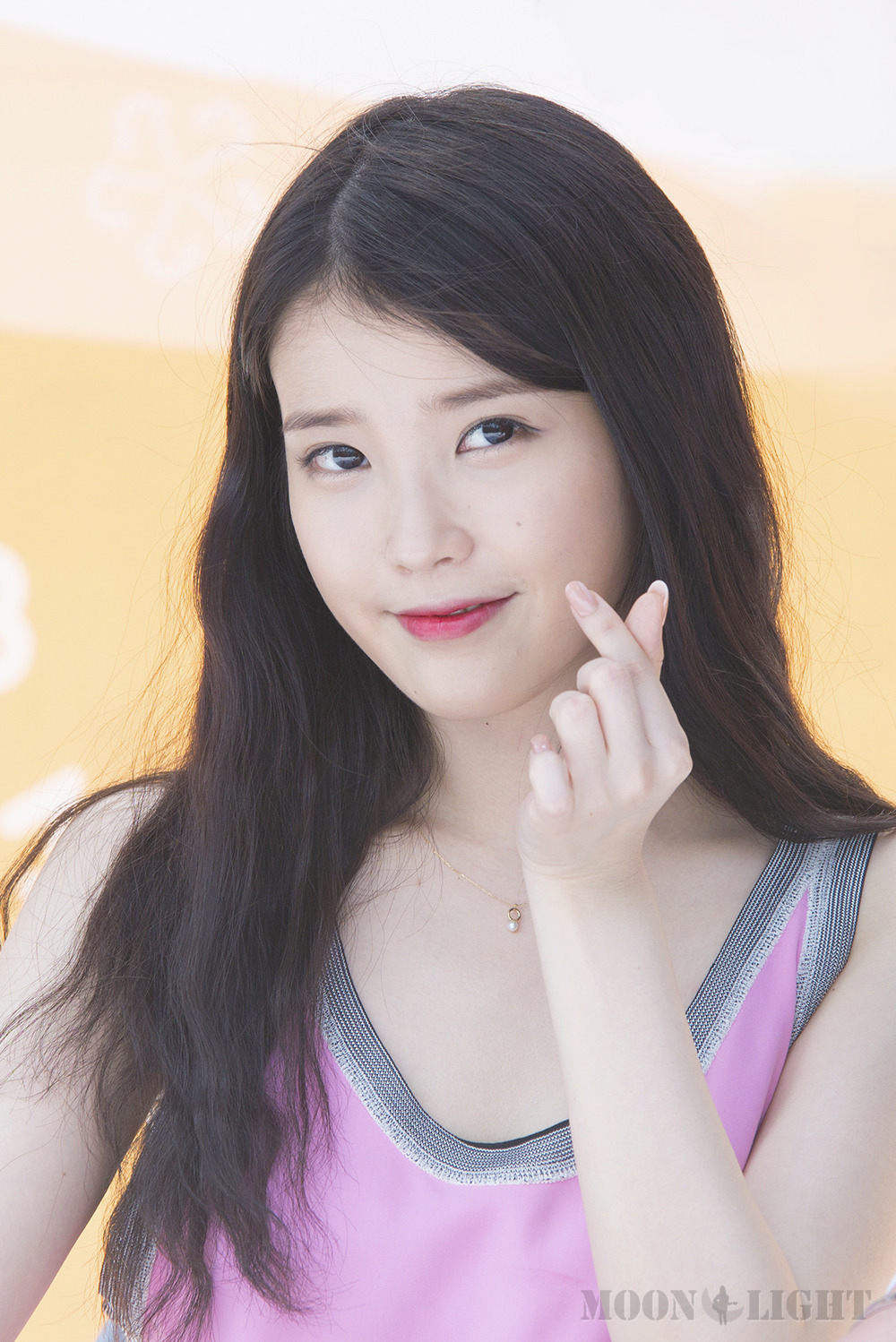 [15.09.18] 데뷔 7주년기념 아이유 짤모음.jpgif | 인스티즈