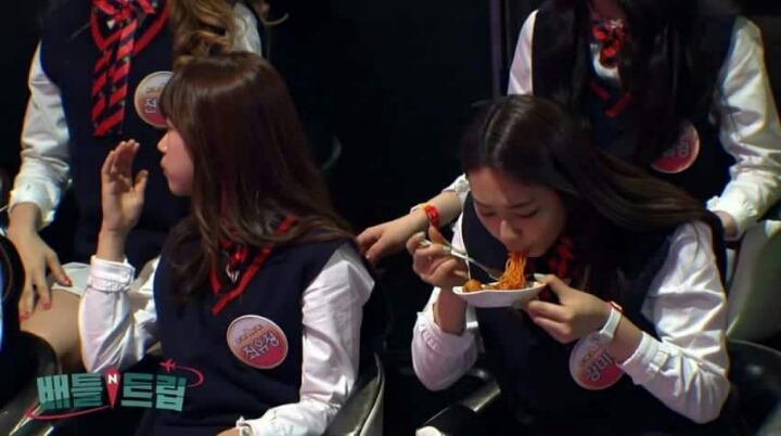 ioi) 밥 먹자는 말에 가장 먼저 일어난 멤버 | 인스티즈