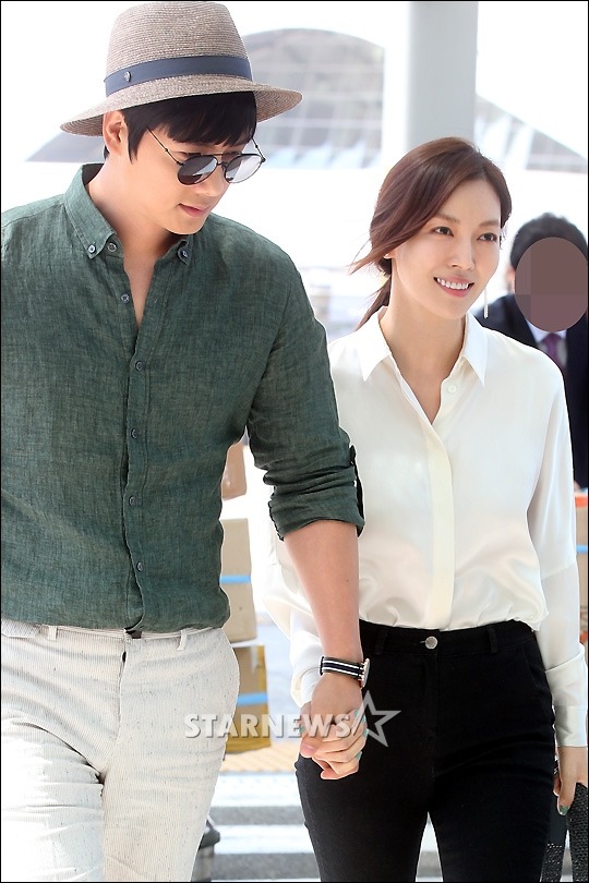 오늘 화보 촬영차 출국하는 이상우-김소연 예비부부.jpg | 인스티즈