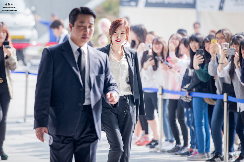 [에이핑크] 바지정장 입은 손나은.jpg | 인스티즈