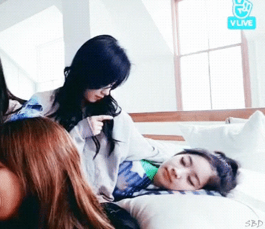 [twice] 고통받는 둡둡이 다현.gif | 인스티즈