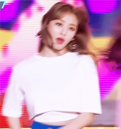 [트와이스] 엠카와 뮤뱅에서의 지효(움짤있음) | 인스티즈