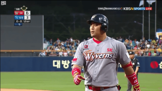식빵 굽는 야구선수들. gif | 인스티즈