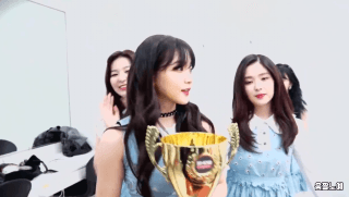 [움짤] 레드벨벳 쇼챔 비하인드 | 인스티즈