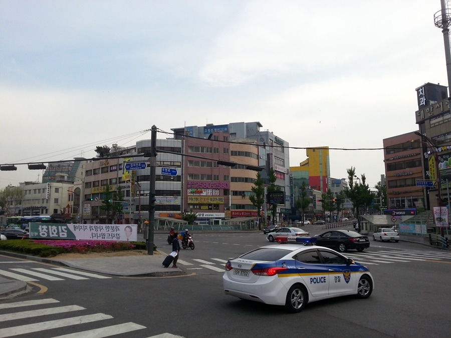 서울 아재의 인천 앞바다에 사이다가 떠 있어도 컵 없이 마실 수 있는지 알아보는 여행기 | 인스티즈