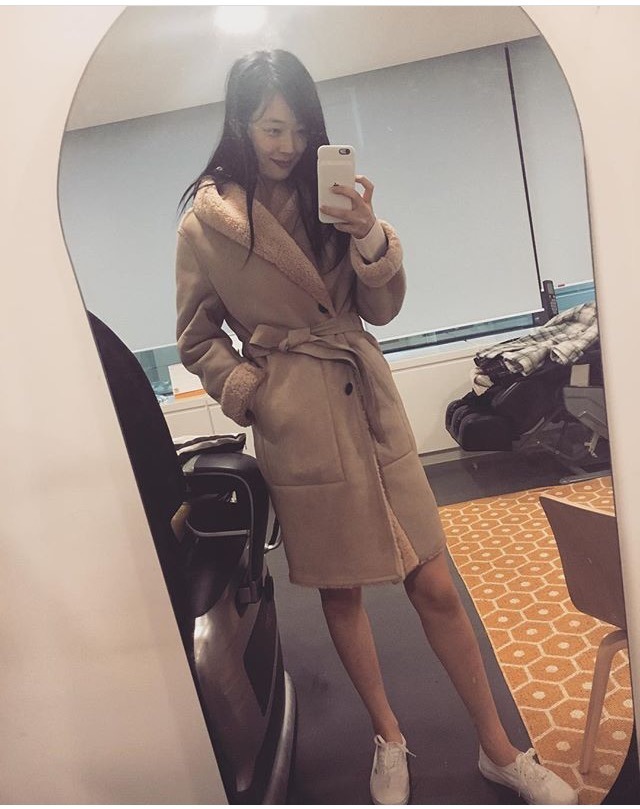 오늘자 설리 | 인스티즈