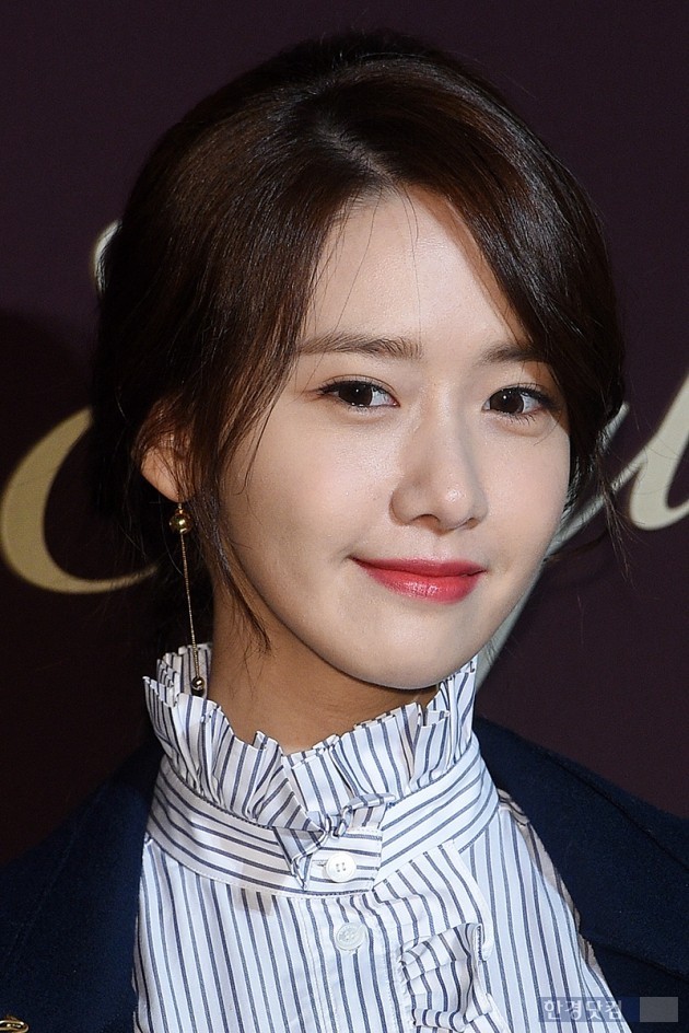 오늘자 윤아 얼굴 위주.jpg | 인스티즈