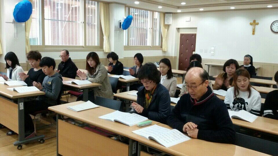 예수의 성모 여자관상수도회 이미지