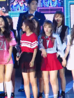러블리즈 챙겨주는 레드벨벳 | 인스티즈