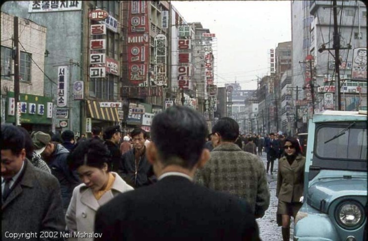 1930년대부터 1980년대까지... 명동이 여유롭게 독주하던 그 시절.... | 인스티즈