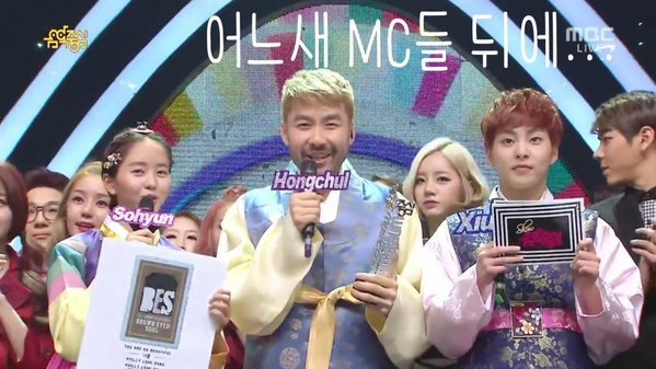 카메라 욕심 있어보이는 혜리 | 인스티즈