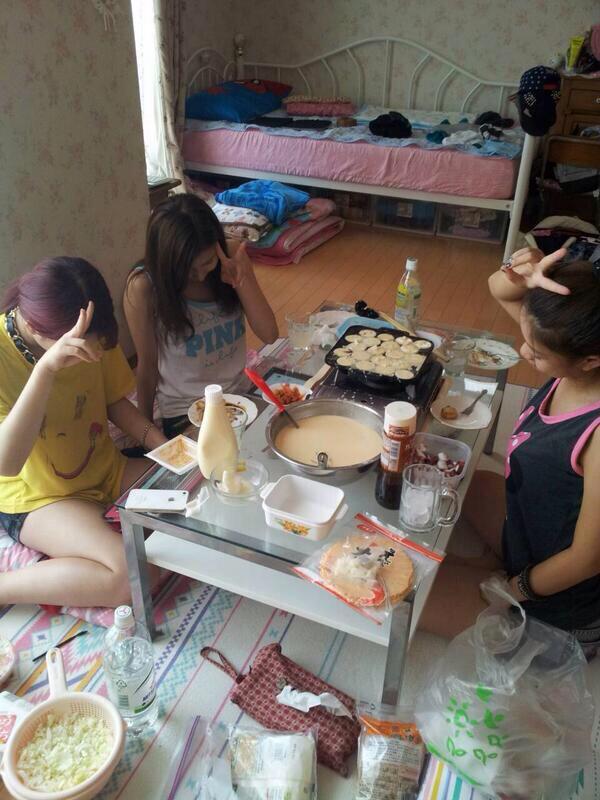[트와이스] 연습생시절 숙소에서 타코야끼 해먹는 미사나 | 인스티즈