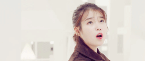 봄 사랑 벚꽃 말고 아이유.gif | 인스티즈