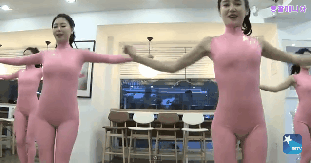 걸그룹 무대의상 클라스~.gif | 인스티즈