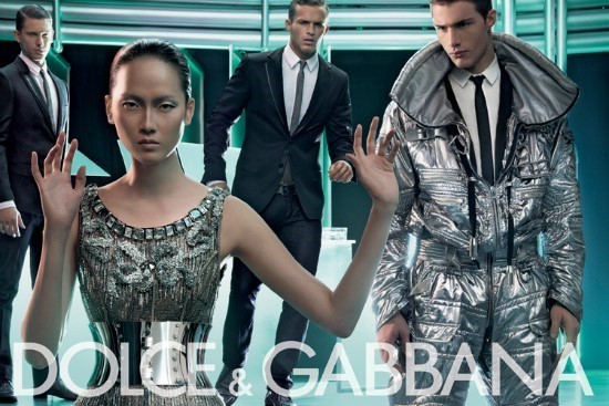 동양인에게만 특정 의상 입히고 있는 Dolce & Gabbana | 인스티즈