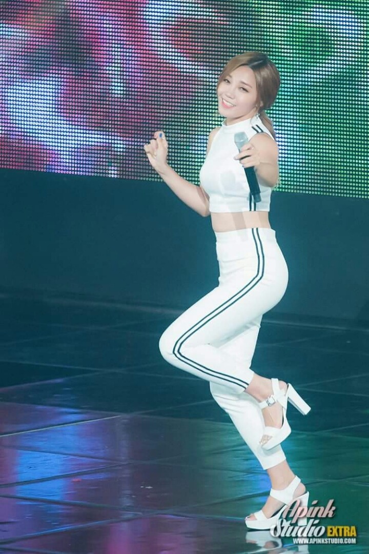 은지vs은지 어떤 은지가 젤 먼저 생각나나요?? | 인스티즈