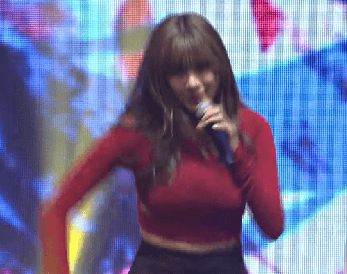옷 갈아입을때 자기 몸매 감상한다는 오하영.jpgif | 인스티즈