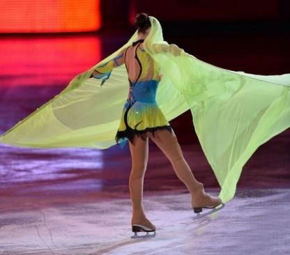 다시봐도 어이없는 소트니코바 형광나방쇼ㅋㅋㅋㅋㅋㅋㅋㅋㅋㅋㅋㅋㅋㅋㅋ | 인스티즈