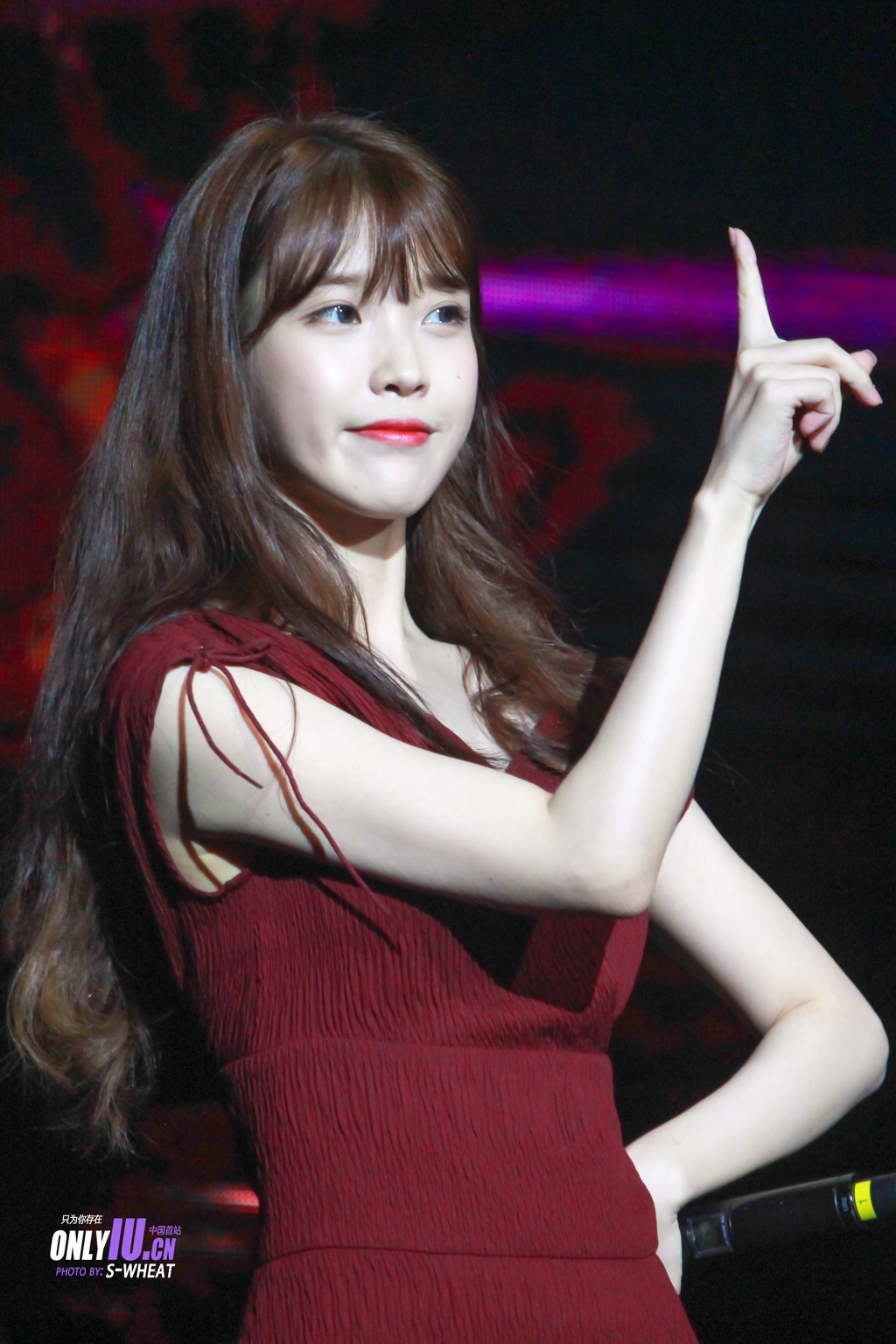 [16.08.27] 중국 팬미팅 아이유.jpg | 인스티즈