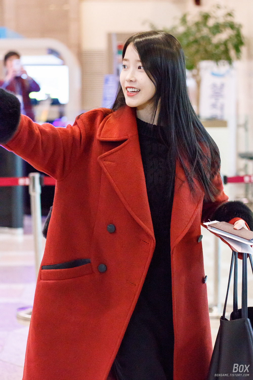 [16.01.22] 김포공항 출국 아이유.jpg | 인스티즈