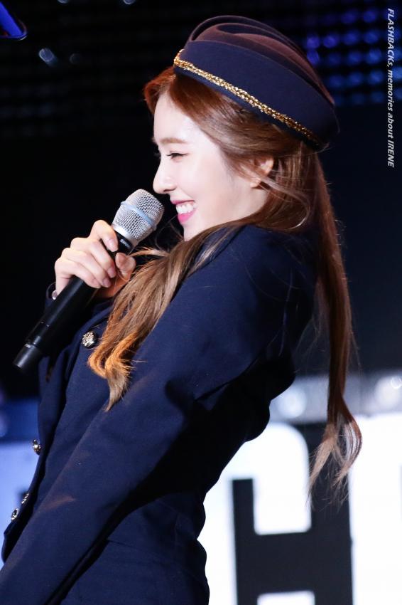 제복 입은 아이린.jpg | 인스티즈