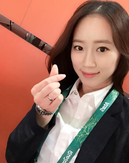KBS 김윤희 리듬체조 해설위원 비키니.jpg | 인스티즈