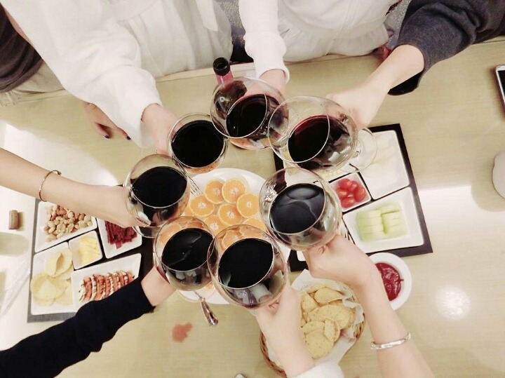 오늘 데뷔 6주년인 걸그룹.jpg | 인스티즈