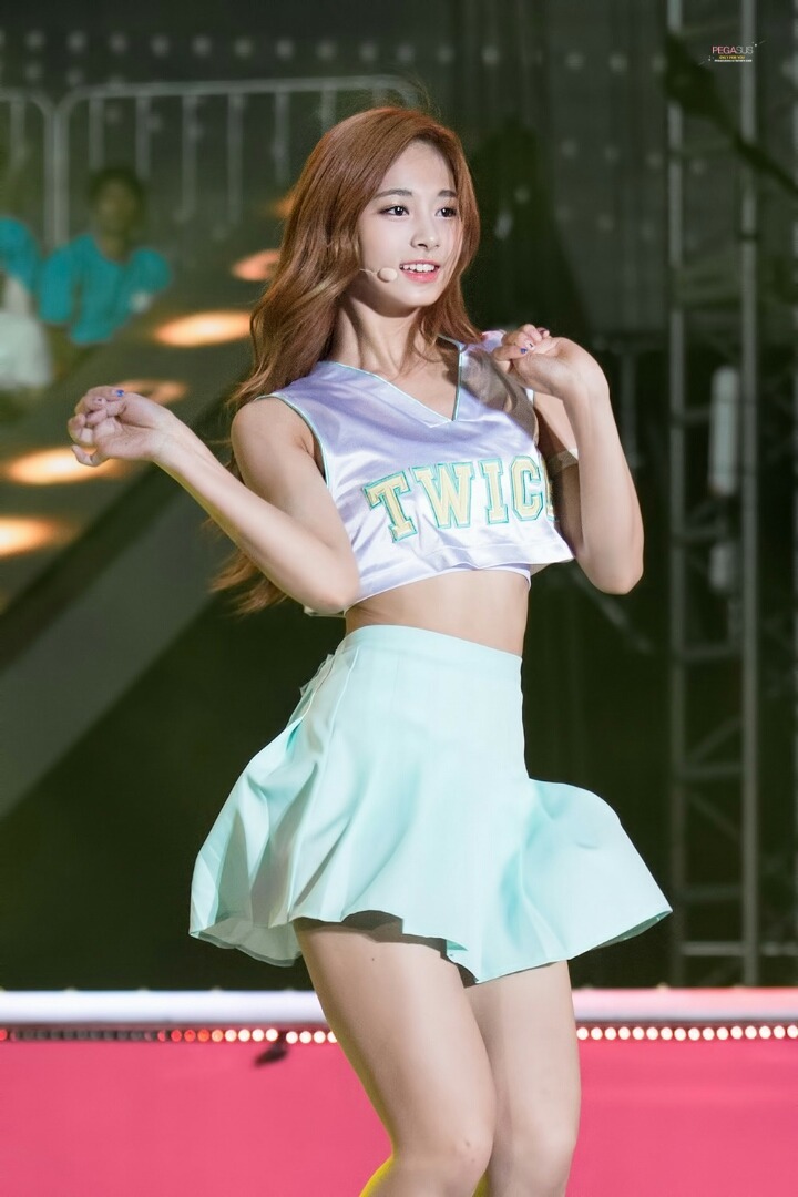 쯔위가 맞는 말하네 | 인스티즈