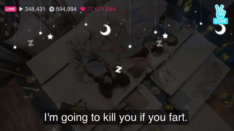 눕방이지만 눕방 같지않은 소녀시대 완전체 눕방 V앱.jpg | 인스티즈