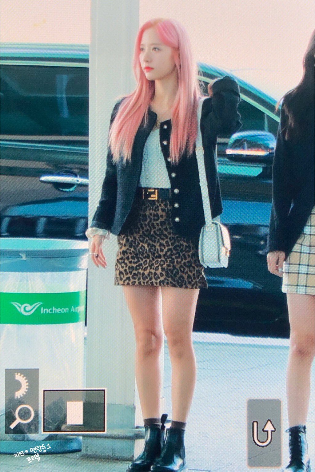 우주소녀 싱가포르 출국.jpg | 인스티즈
