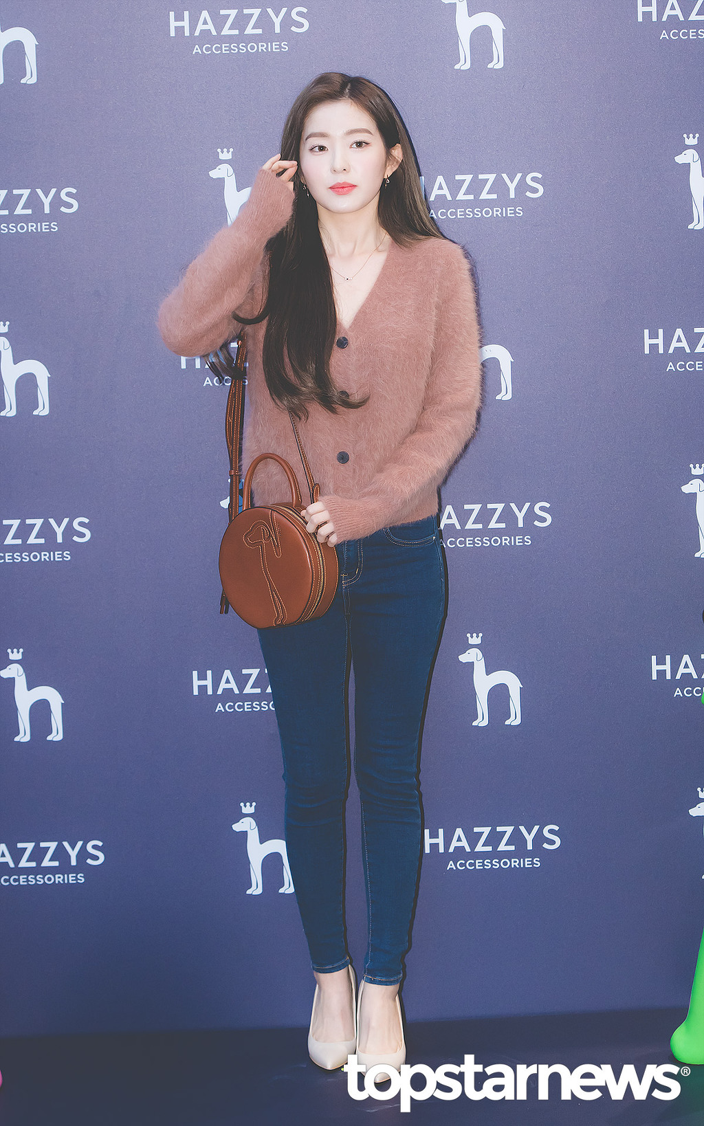 오늘자 헤지스 플래그쉽스토어 행사 레드벨벳 아이린.jpgif | 인스티즈