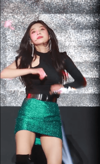리즈 또 갱신하는 피카부 섹시 둥둥이.gif | 인스티즈