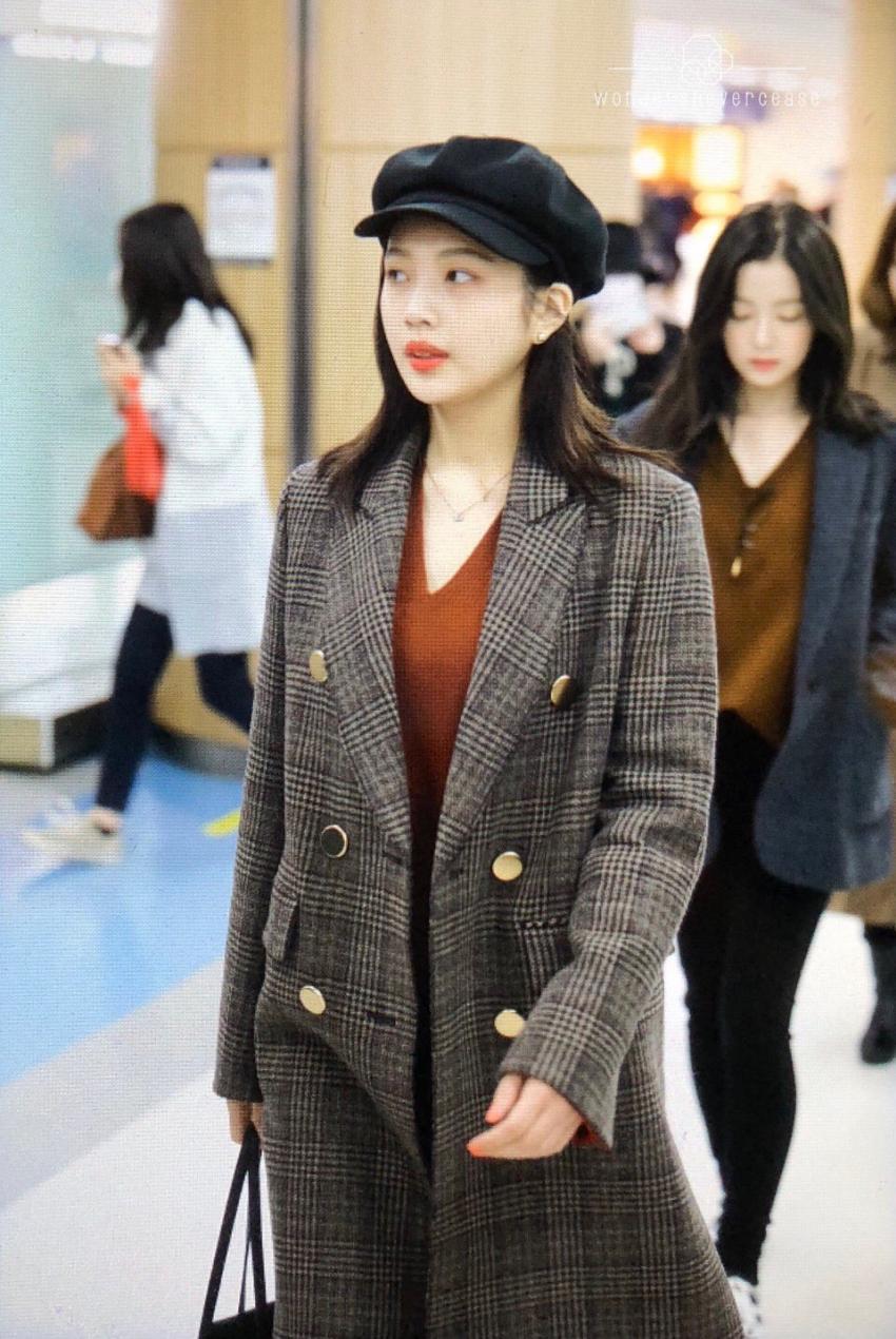 오전에 따숩게 옷 챙겨입고 출국한 레드벨벳 공항 프리뷰 | 인스티즈