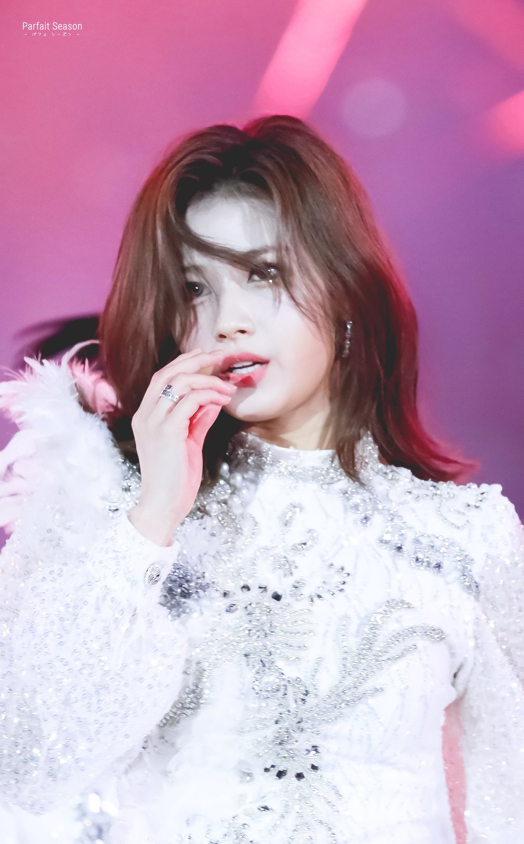 오늘이 생일인 트와이스 사나.jpgif (335장) | 인스티즈