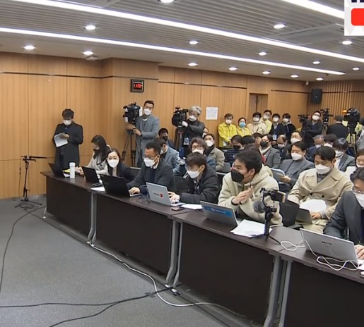 대구시장 : 그분이 걱정되니까 자발적으로 검사를 받아서 알게 된겁니다 | 인스티즈