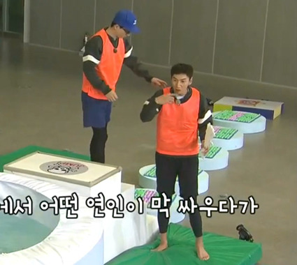 [런닝맨] 방송 중에 갑자기 홀린듯이 이광수 목마타는 유재석 | 인스티즈