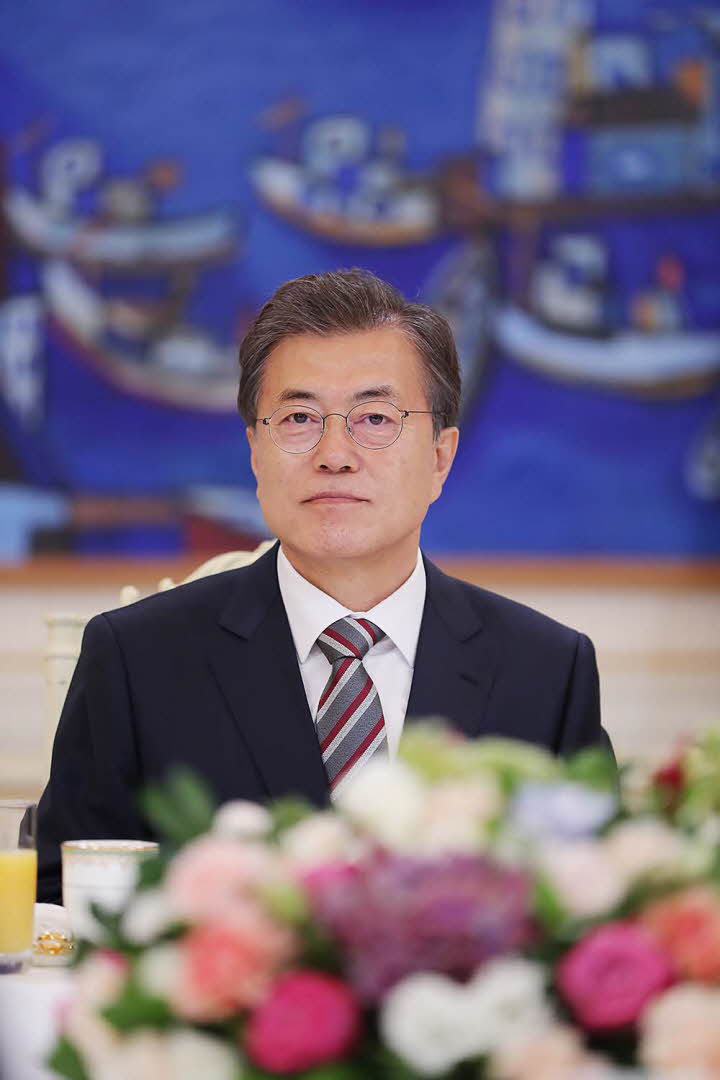 문재인 대통령님과 5부 인사 오찬.jpg | 인스티즈