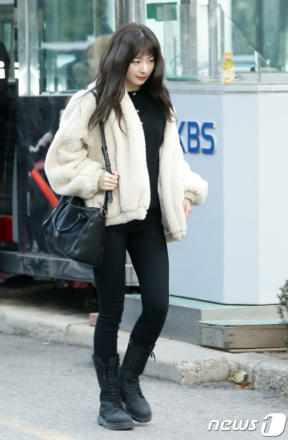 레드벨벳 슬기 사복 | 인스티즈