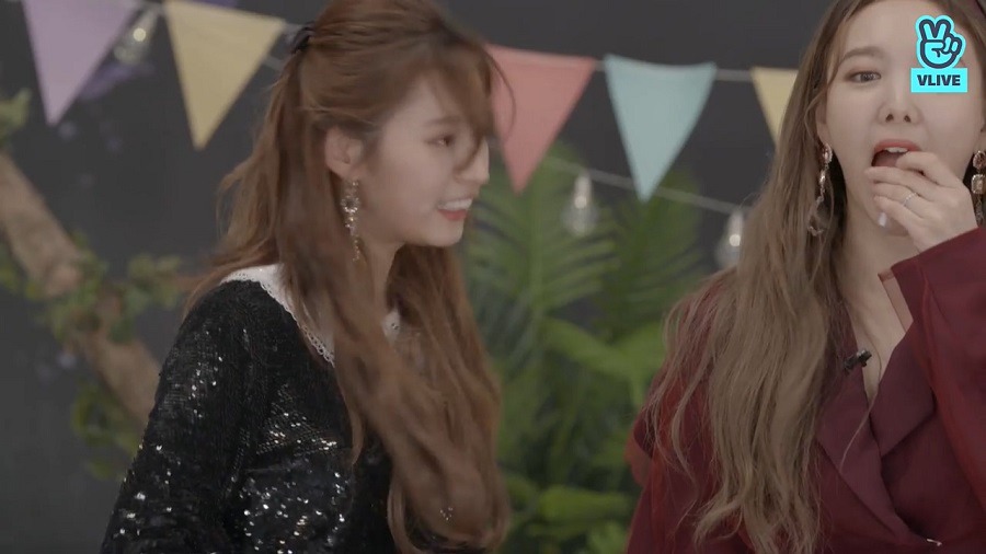 나연 언니 때문에 리얼 현실 당황한 사나.gif | 인스티즈