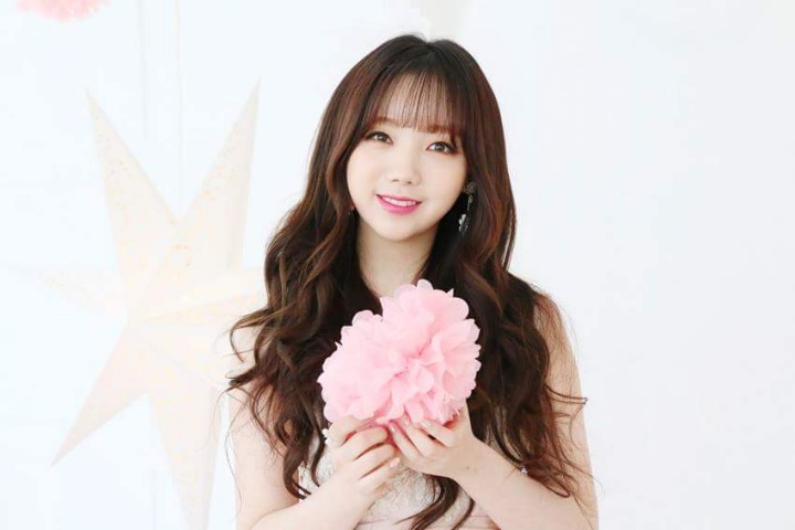 [러블리즈] 졸업식때 꽃다발보단 꽃케이를 더 보고싶어서 케이 | 인스티즈