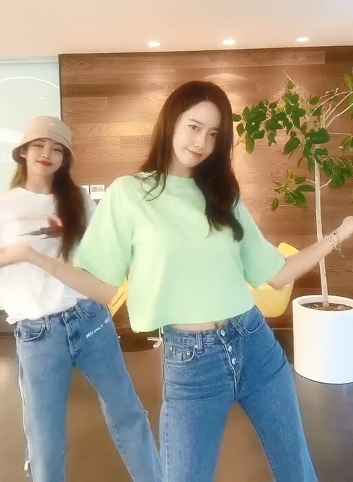 998711365F2EC62B0E9258