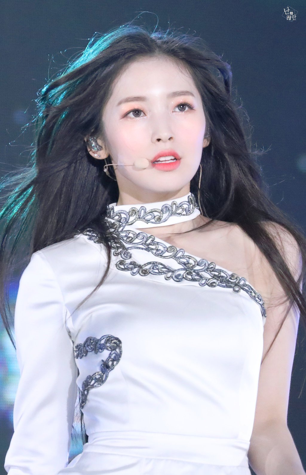 최예원 a.k.a 오마이걸 아린.jpgif | 인스티즈