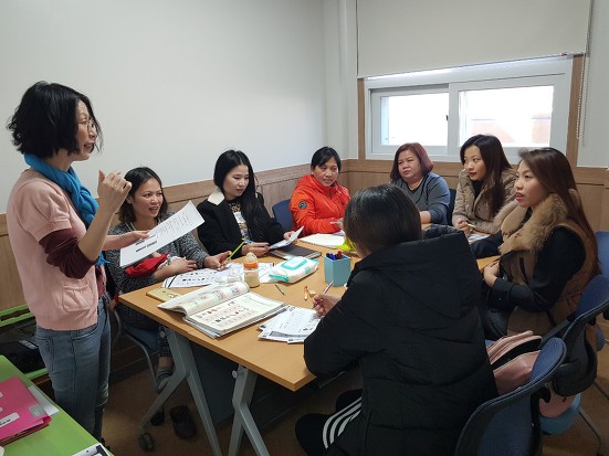 한국어 정규반 1다계, 3단계
