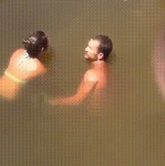 아마존 강에서 짜릿한 시간을 보내는 커플.gif | 인스티즈