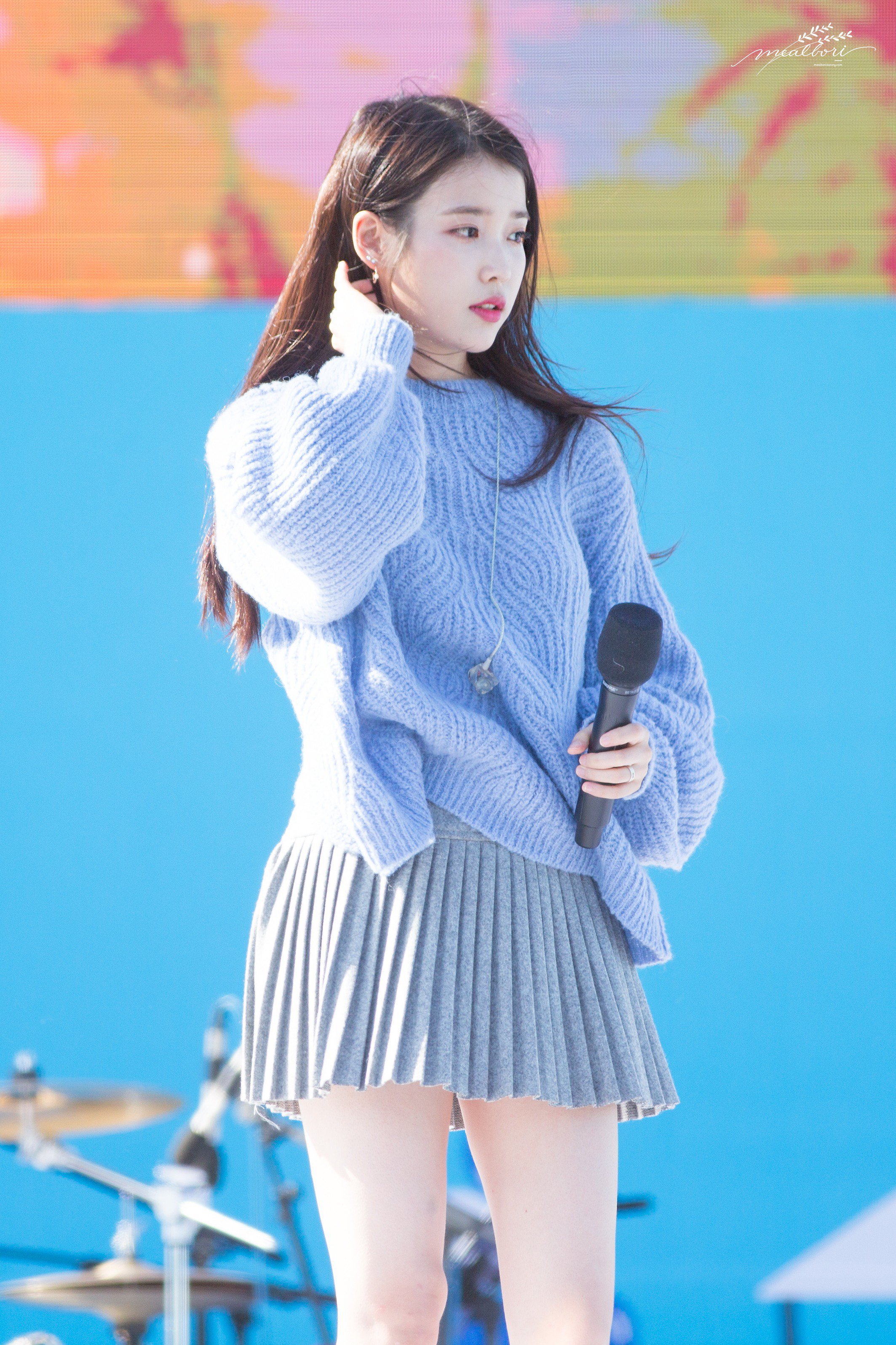 하늘하늘한 아이유.jpgif | 인스티즈