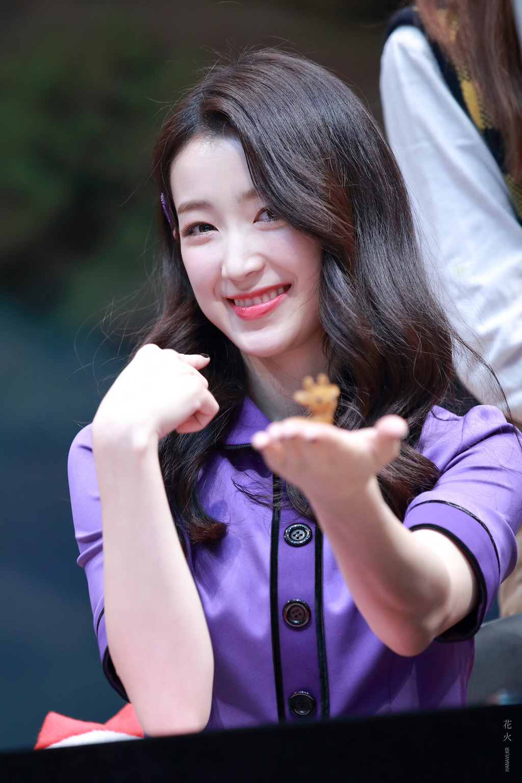 [구구단] 염색이 되는동안 기다리는게 지루해서 하나 | 인스티즈